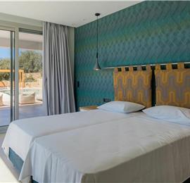 3 bedroom villa with pool & sea views, Makrades, sleeps 6